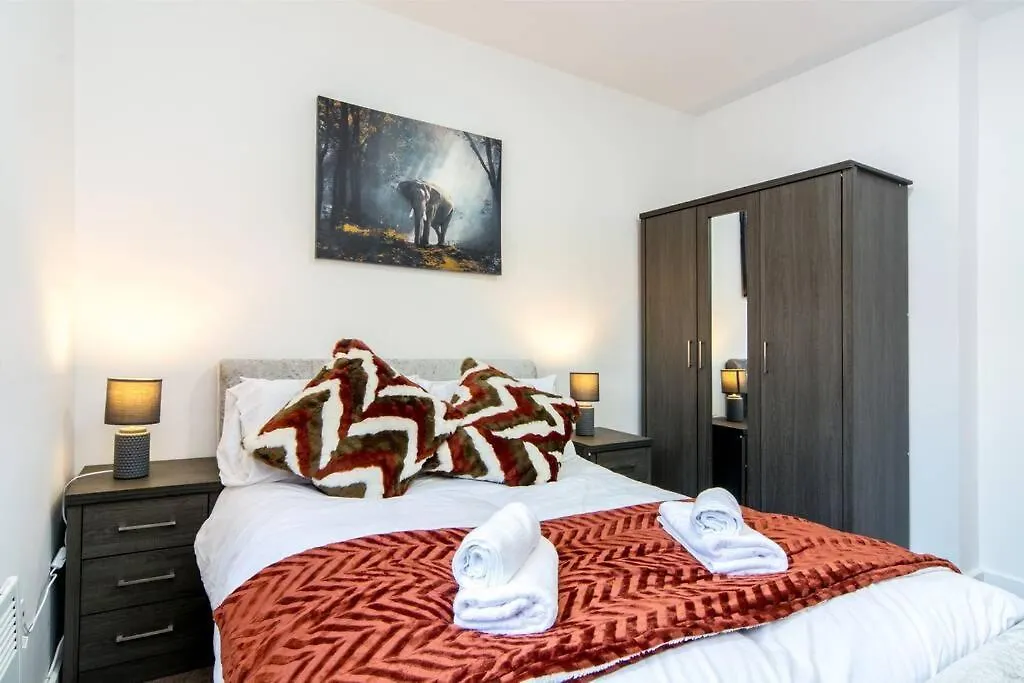 Luxury City Centre Penthouse With Balcony - 2 Bed Apartment Nottingham