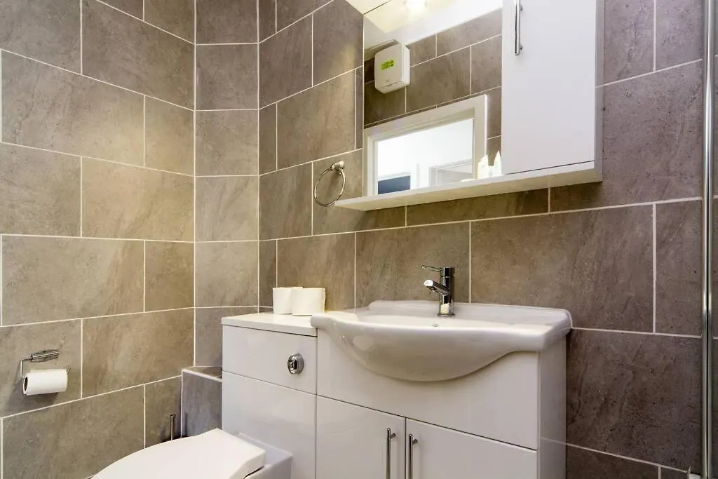 Luxury City Centre Penthouse With Balcony - 2 Bed Apartment Nottingham